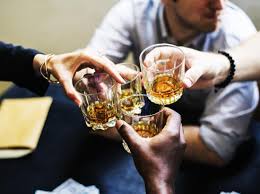 Smoking, alcohol use raise fracture risk for young men