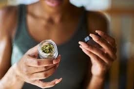 1 in 10 women with endometriosis report using cannabis to ease their pain