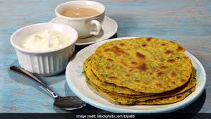 This Diabetes-Friendly Breakfast of Broccoli Paratha And Dahi Will Have You Drooling!